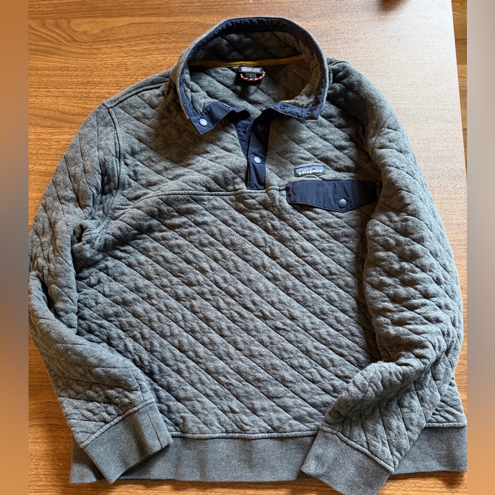 Patagonia men’s Organic Cotton Quilt Snap T pullover fleece